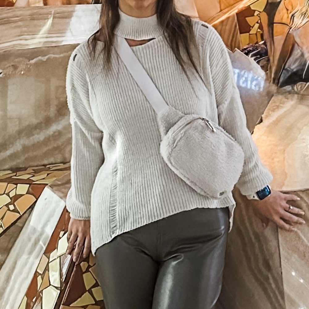 Cozy Cream Sweater oversized